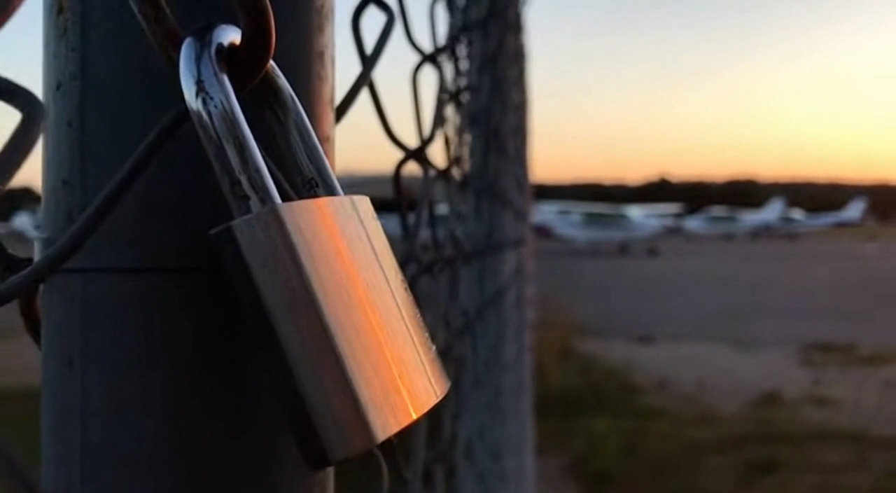 Access barrier